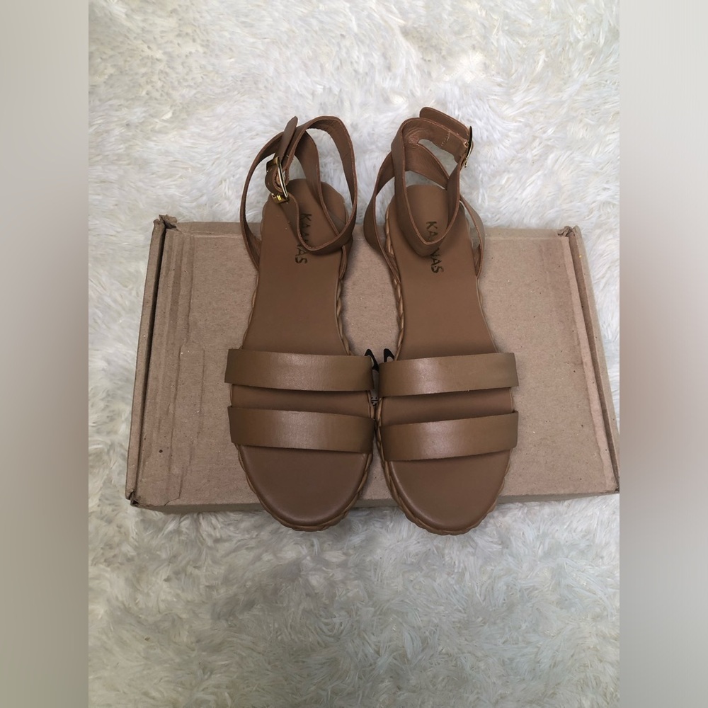 Kaanas Women Sandals Caramel NWT NWB SIZE 7 - Picture 4 of 14